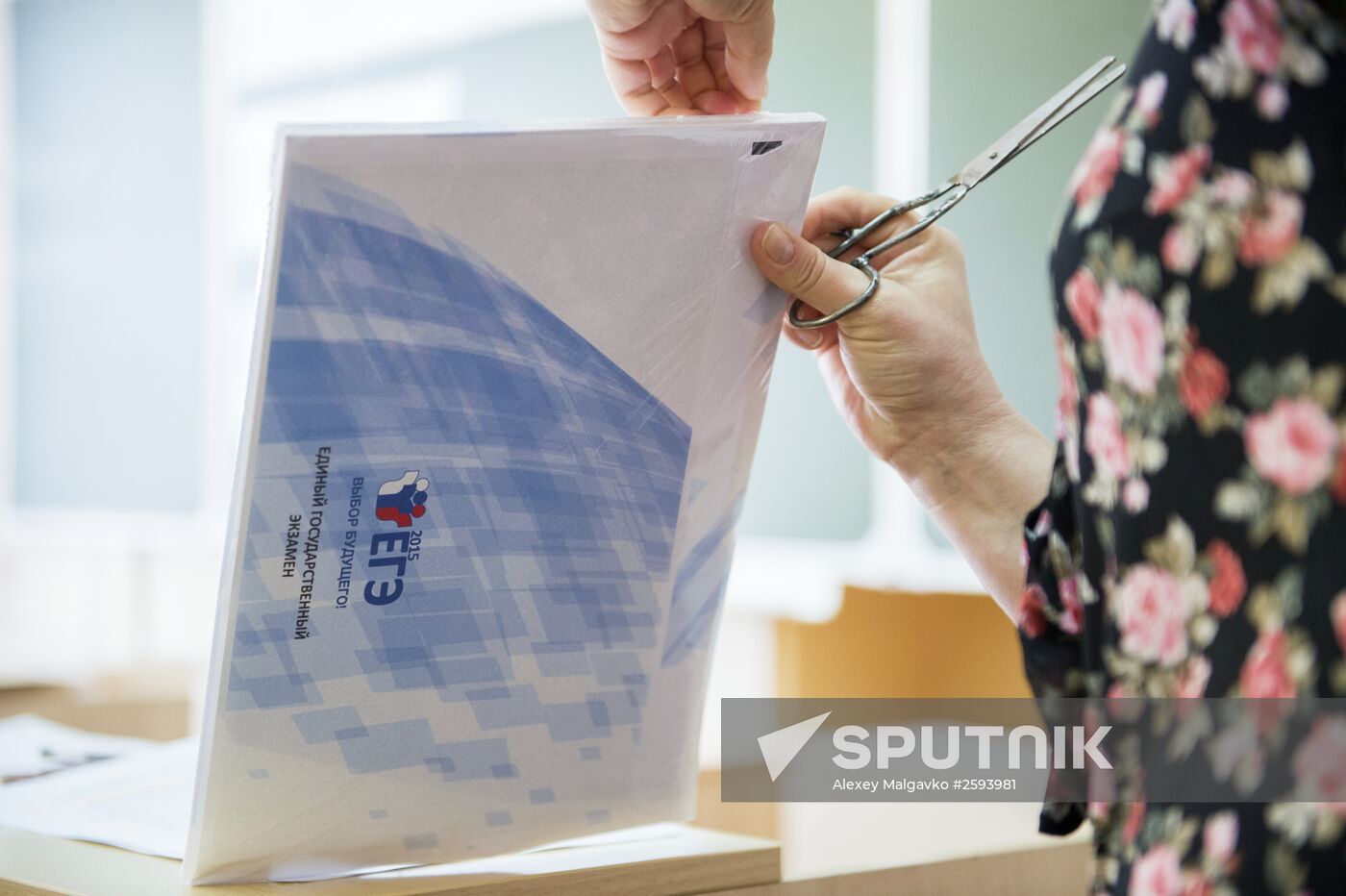 Omsk schoolchildren take unified state exam in math early