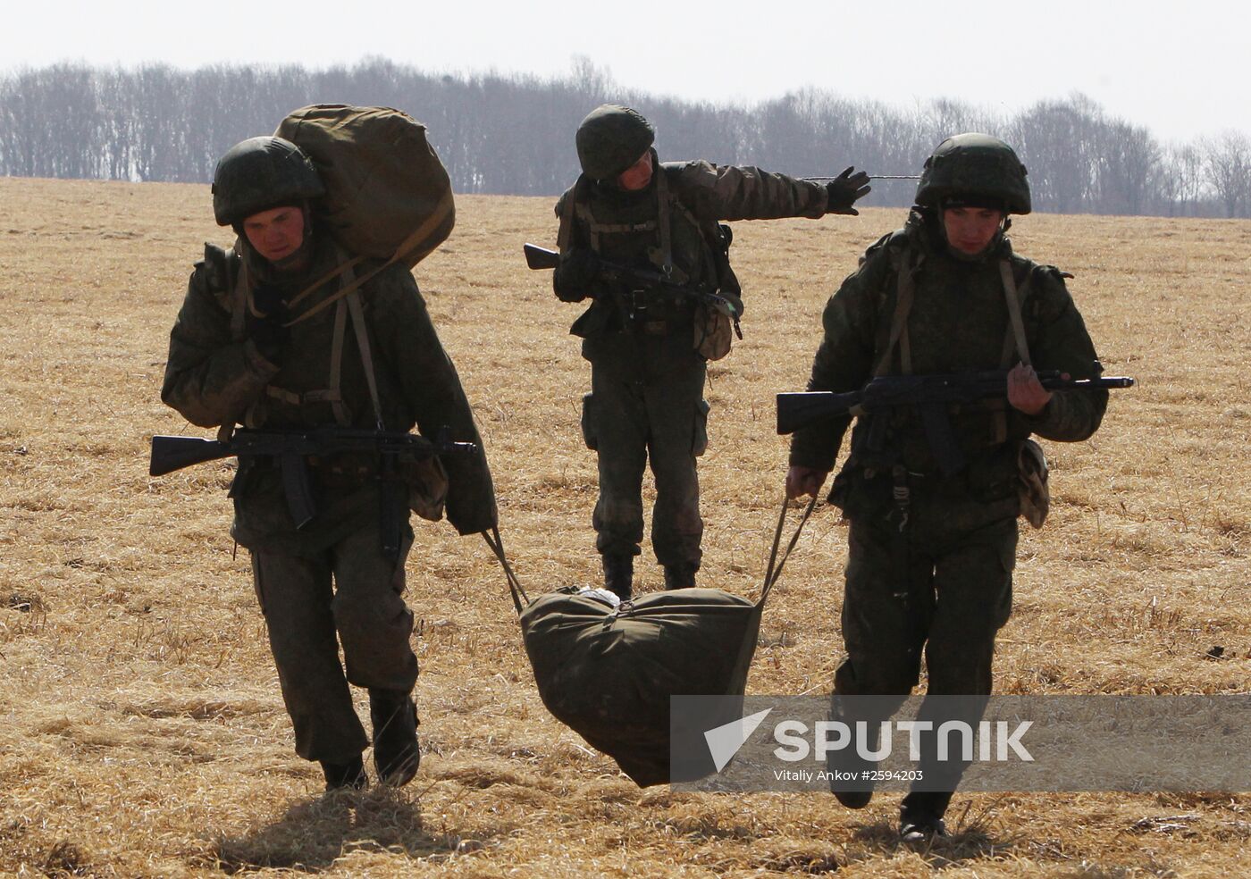 Airborne force exercise in Promorsk Territory