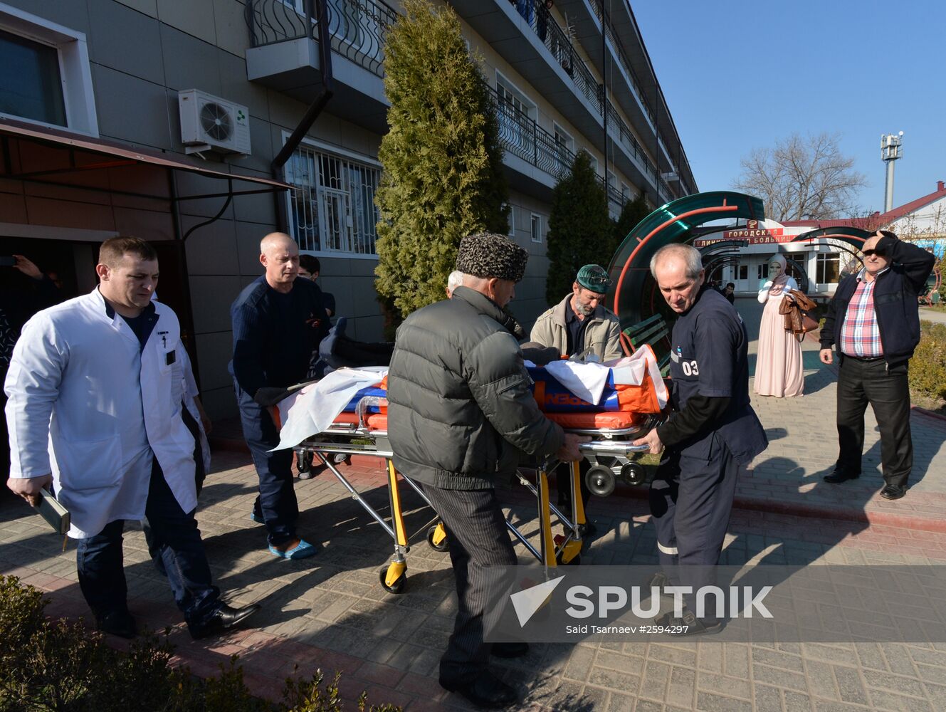 EMERCOM An-148 aircraft evacuates severly injured child