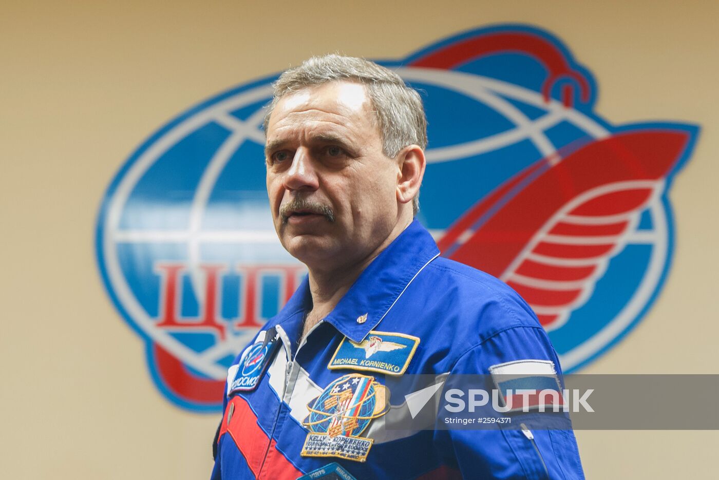 News conference of 43/44 ISS expedition crews