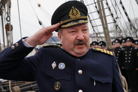 The Sedov training sailing-ship sets sail on voyage marking 70th anniversary of Great Victory