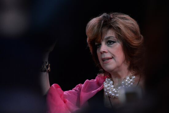 Lubov Kazarnovskaya gives master class