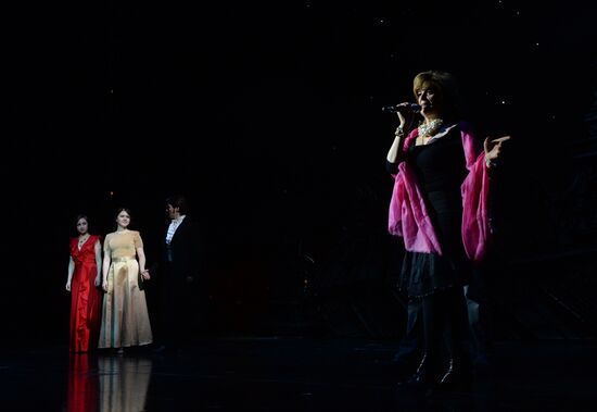 Lubov Kazarnovskaya gives master class