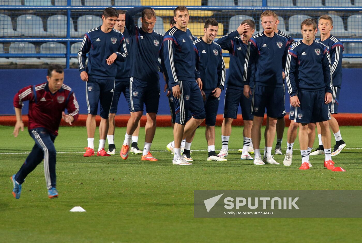 Football. Euro 2016 qualifying tournament. Russian national team's training