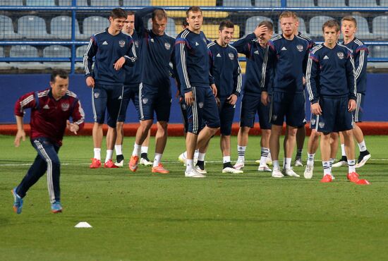 Football. Euro 2016 qualifying tournament. Russian national team's training