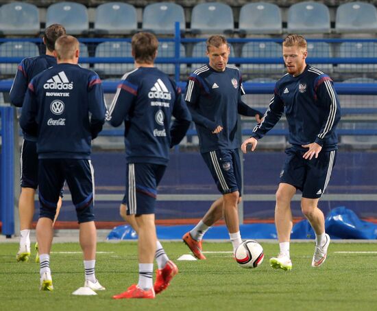 Football. Euro 2016 qualifying tournament. Russian national team's training