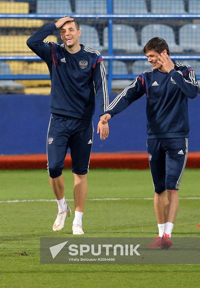 Football. Euro 2016 qualifying tournament. Russian national team's training