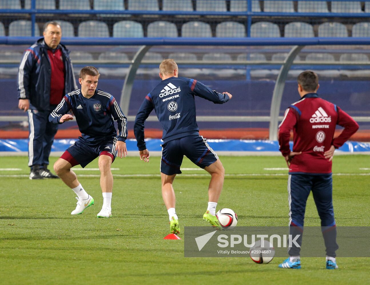 Football. Euro 2016 qualifying tournament. Russian national team's training