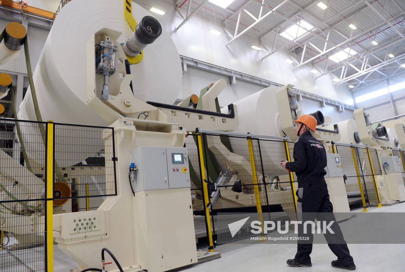 Paper base workshop of Khayat Kimya plant in Alabuga special economic zone that will be producing hygienic paper, diapers and napkins. Location: Russia, Republic of Tatarstan, Elabuga. Author: Maksim Bogodvid/Sputnik. Khayat Kimya Plant in Yelabuga