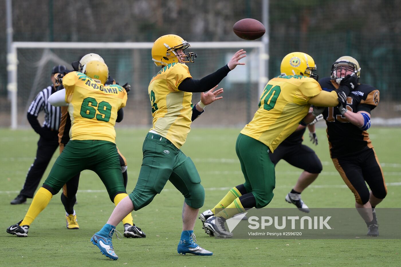 American football. Spartans vs Mighty Ducks