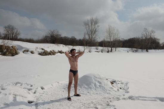 Winter swimming season closing in Novosibirsk