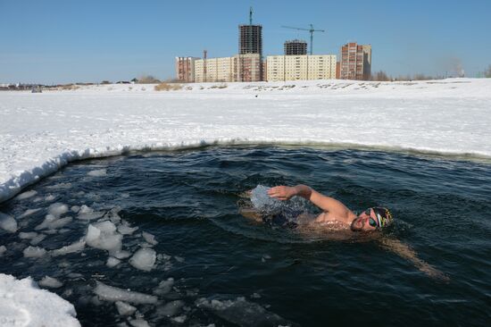 Winter swimming season closing in Novosibirsk