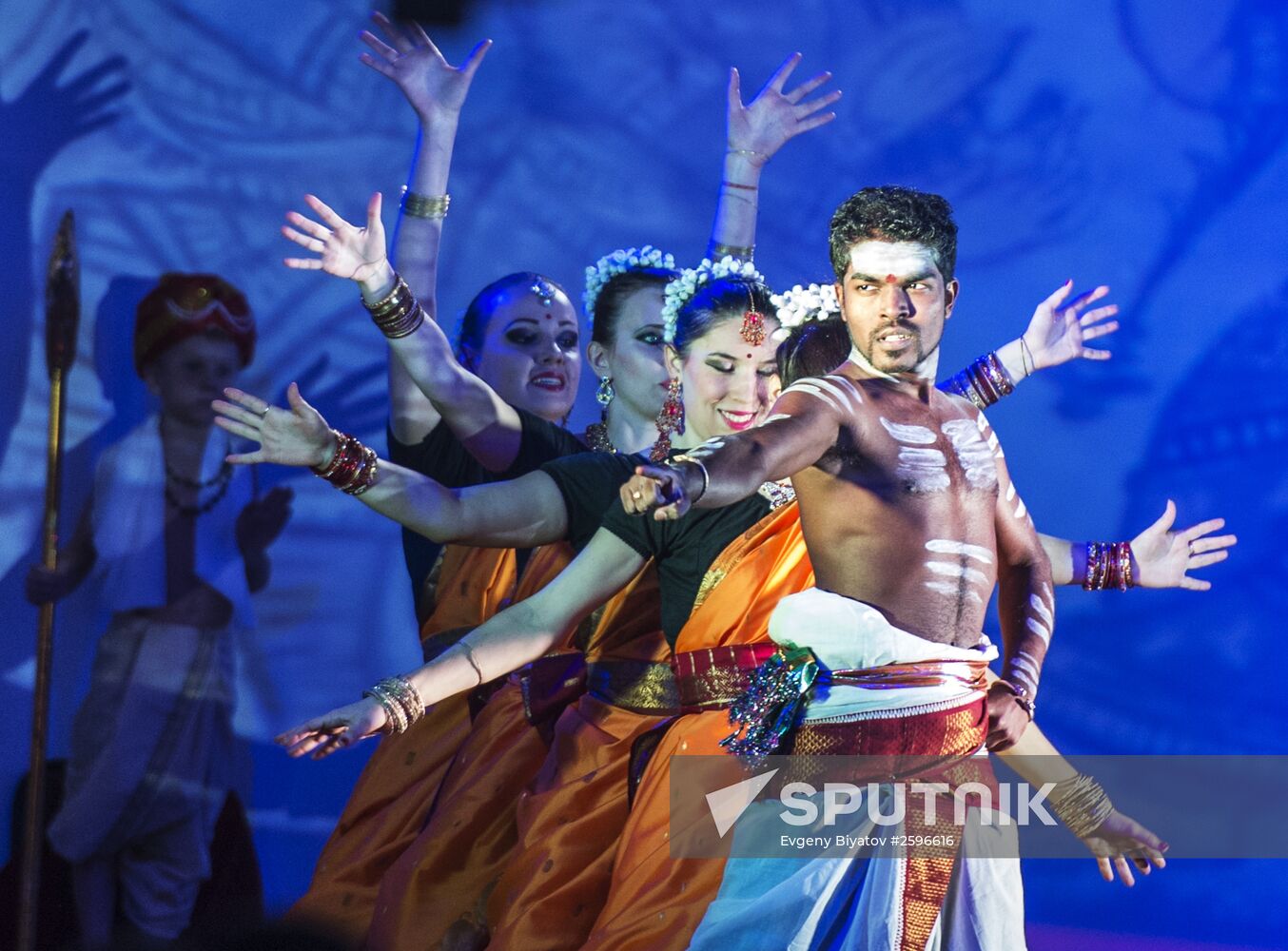 All-Russian Holi Mela (Festival of Colors) 2015 Indian Dance Festival