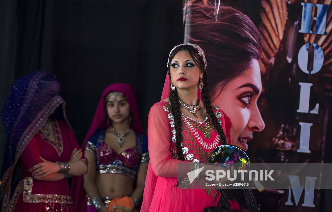 All-Russian Holi Mela (Festival of Colors) 2015 Indian Dance Festival