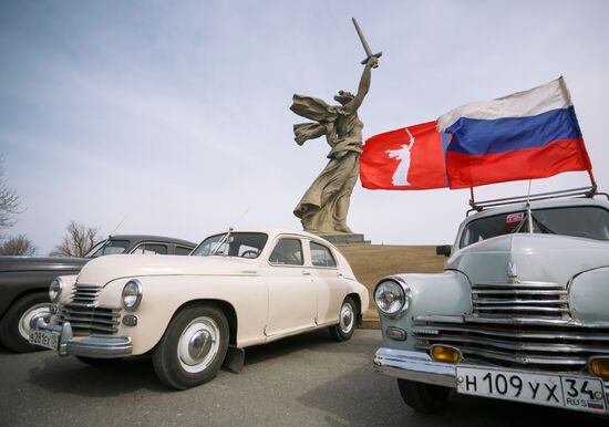 Victory - One for All vintage car rally in Volgograd