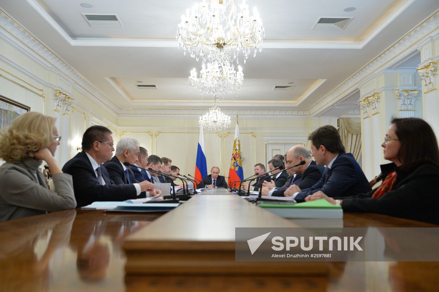 President Putin holds meeting with Russian Government