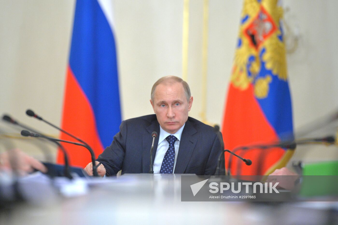 President Putin holds meeting with Russian Government