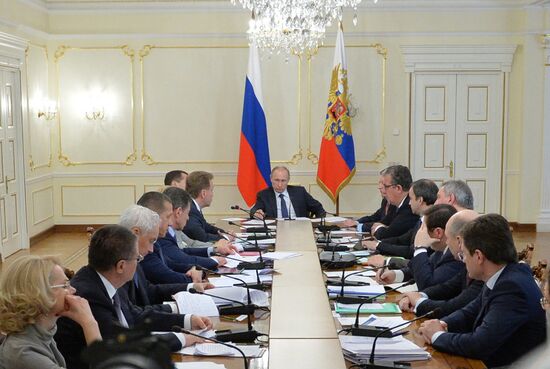 President Putin holds meeting with Russian Government