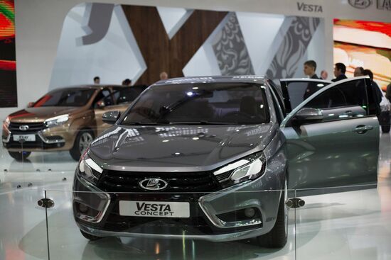 AUTO WORLD International Motor Show