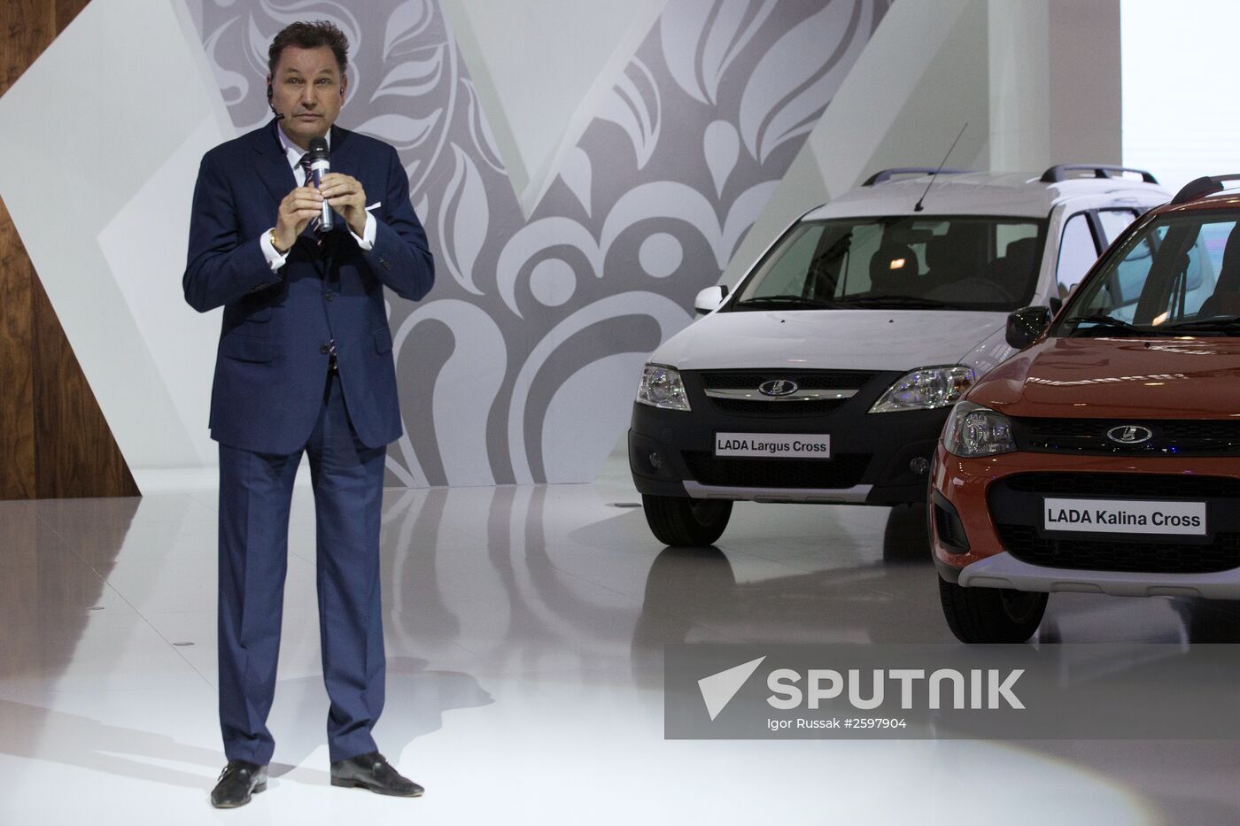 AUTO WORLD International Motor Show