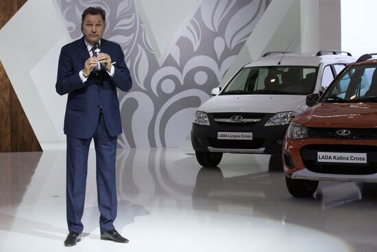AUTO WORLD International Motor Show