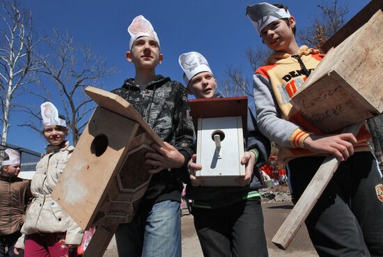 International Bird Day at a private zoo in Vladivostok