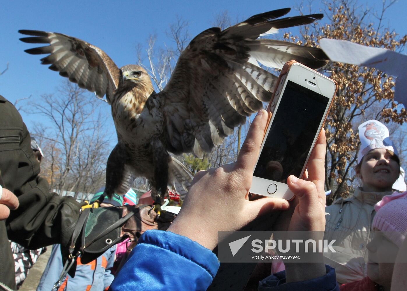 International Bird Day at a private zoo in Vladivostok