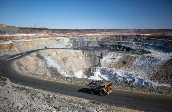Producing and processing gold ore in the Amur Region