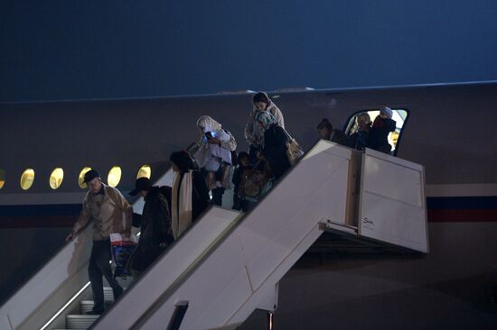 Russians evacuated from Yemen land in Moscow Region