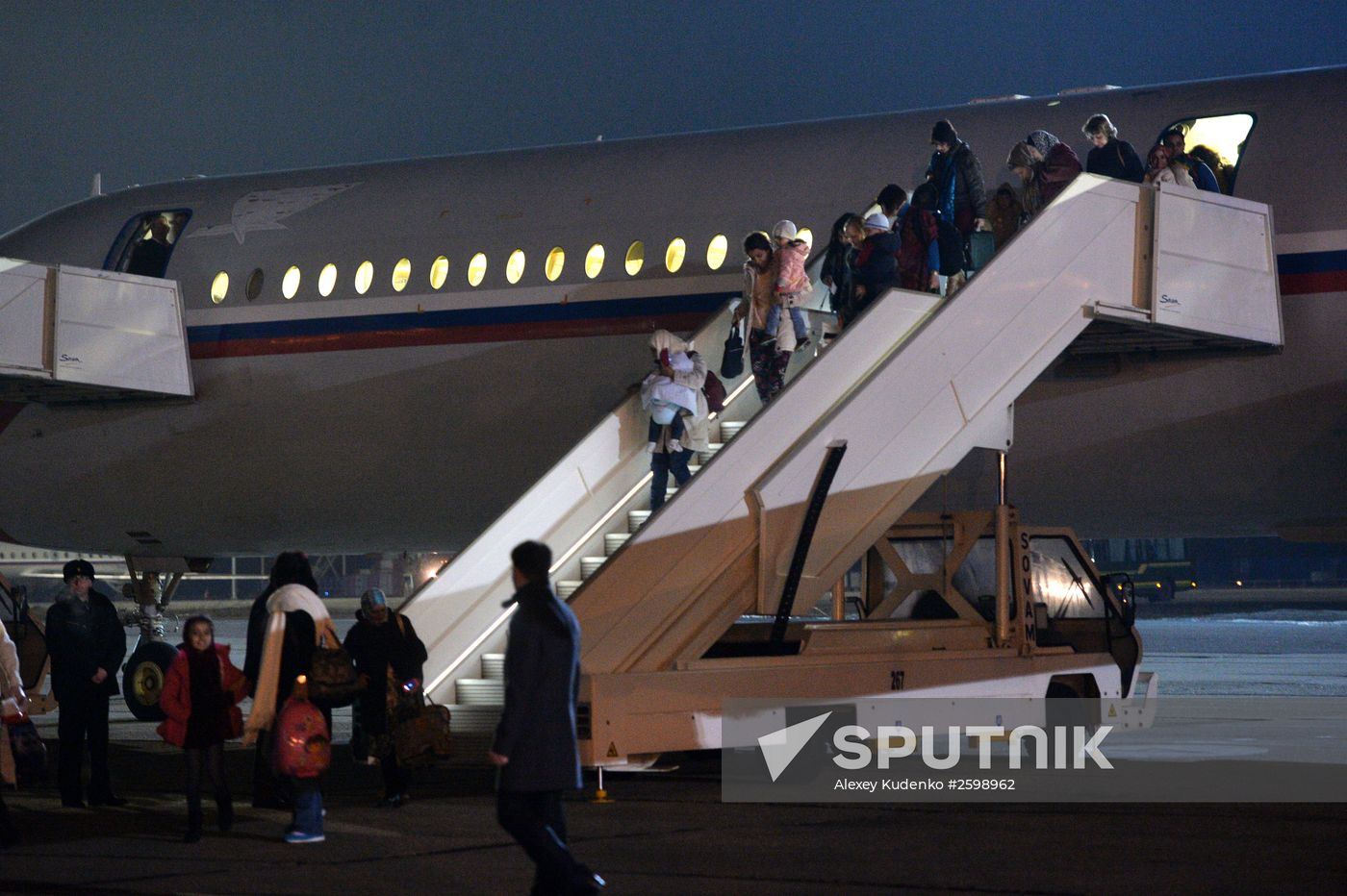 Russians evacuated from Yemen land in Moscow Region