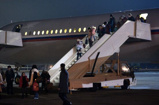 Russians evacuated from Yemen land in Moscow Region