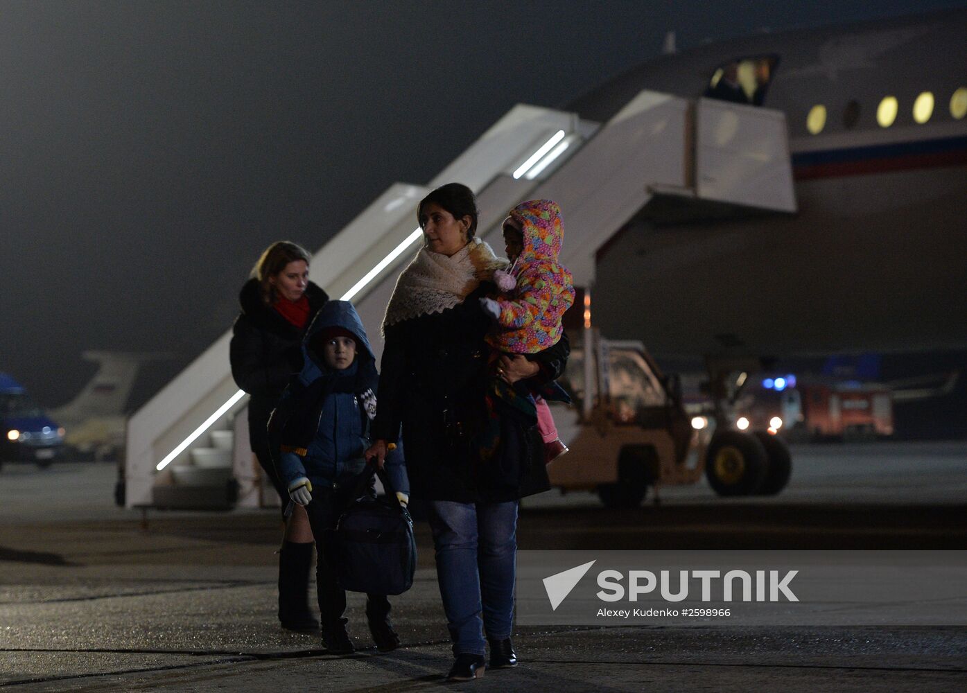 Russians evacuated from Yemen land in Moscow Region