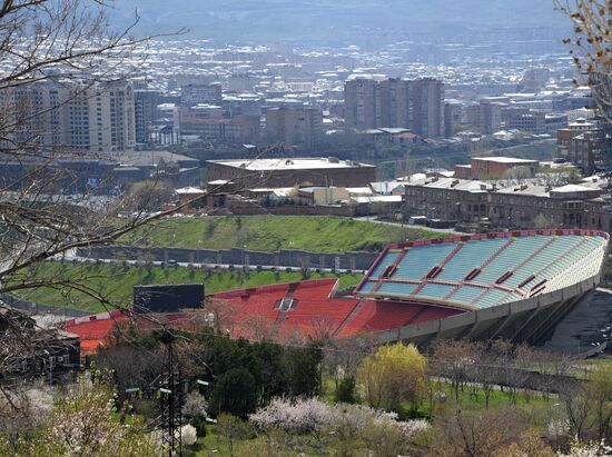 Cities of the world. Yerevan