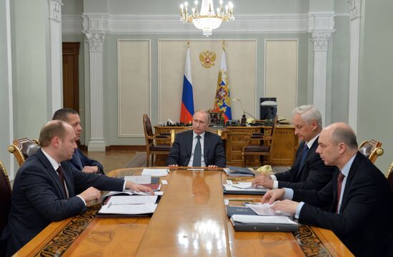 President Putin chairs meeting on Russia's Far East development