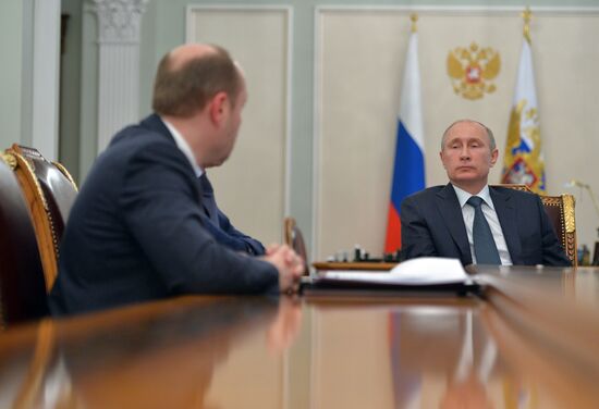 President Putin chairs meeting on Russia's Far East development