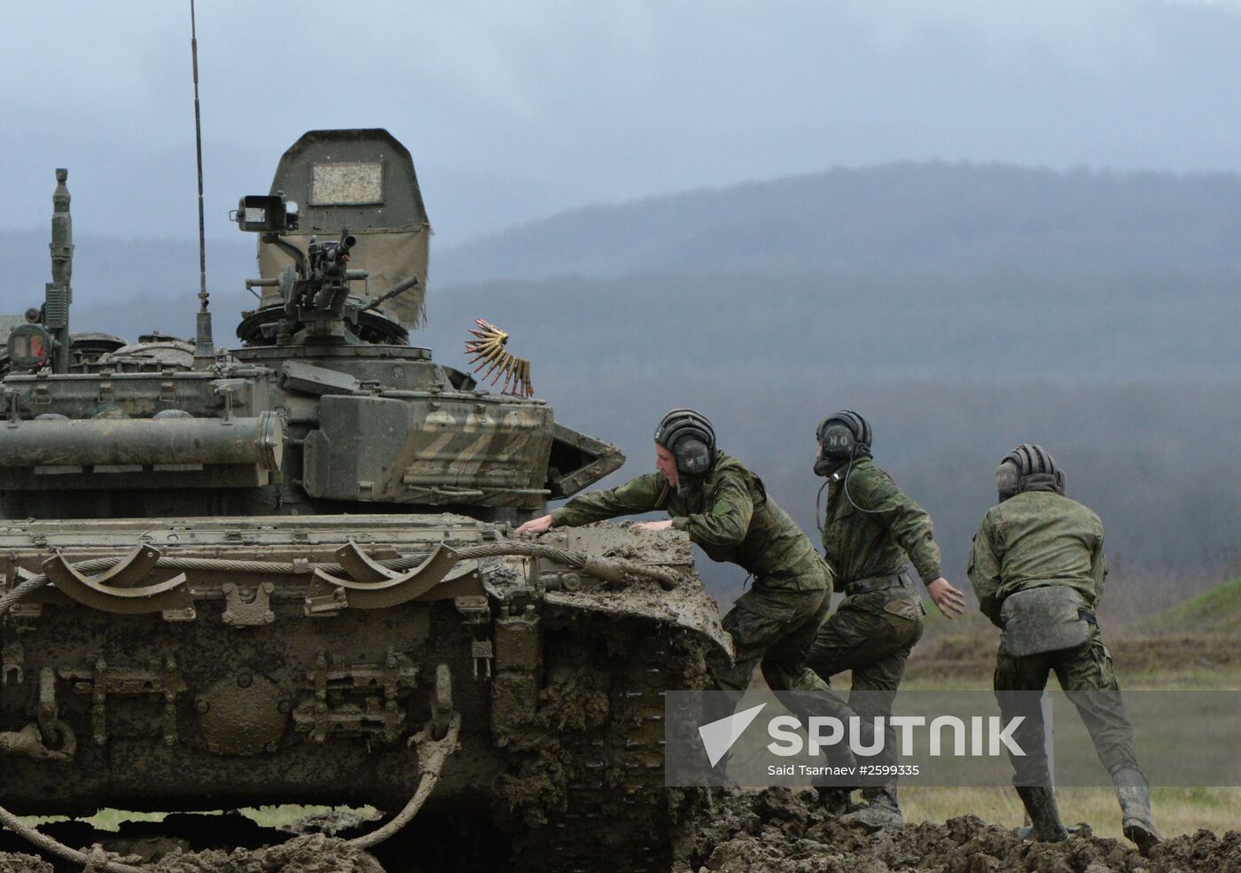 Tank biathlon contests in Chechen Republic