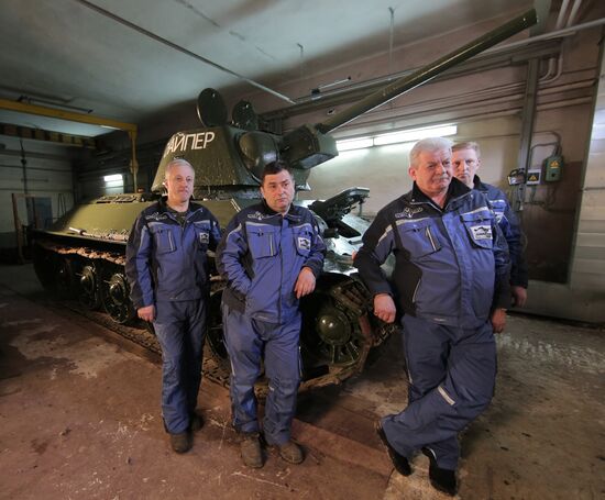 Presentation of restored T-34 "Sniper" tank