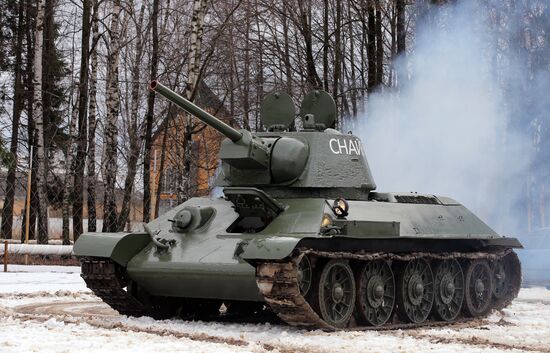 Presentation of restored T-34 "Sniper" tank