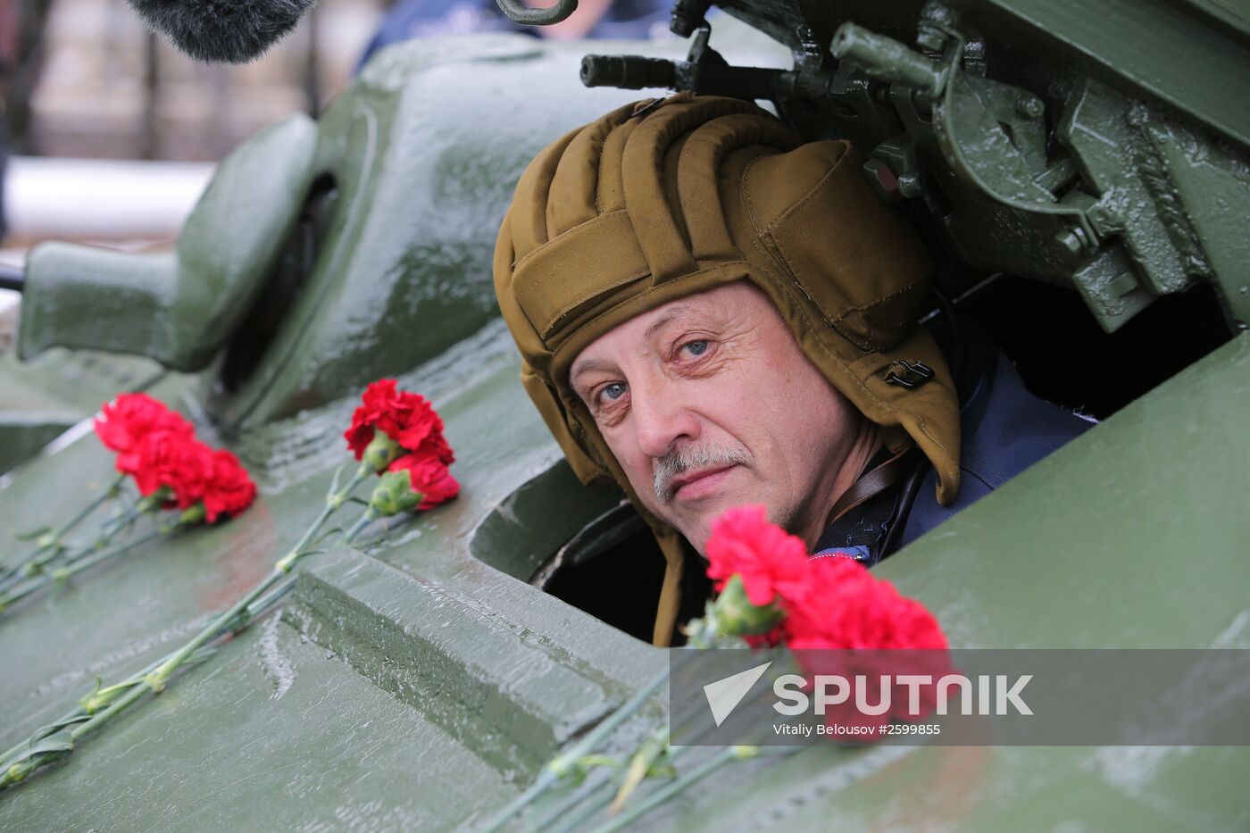Presentation of restored T-34 "Sniper" tank