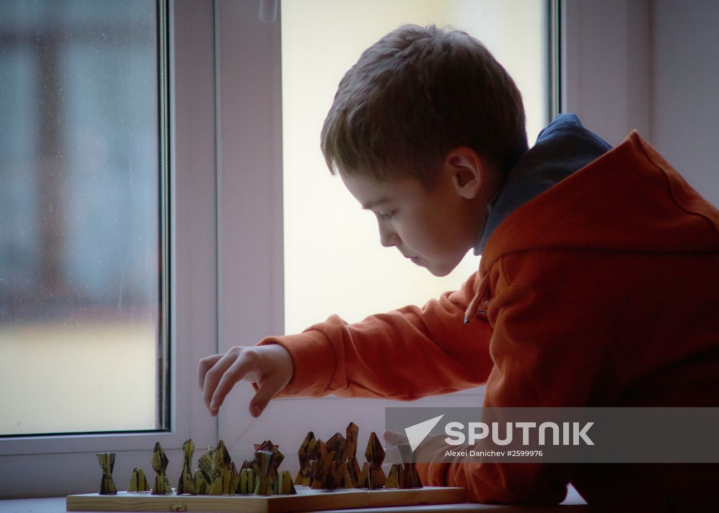 100 Dollar Origami exhibition in St. Petersburg