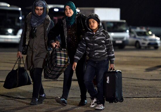 Plane with Russian nationals evacuated from Yemen lands in Moscow Region