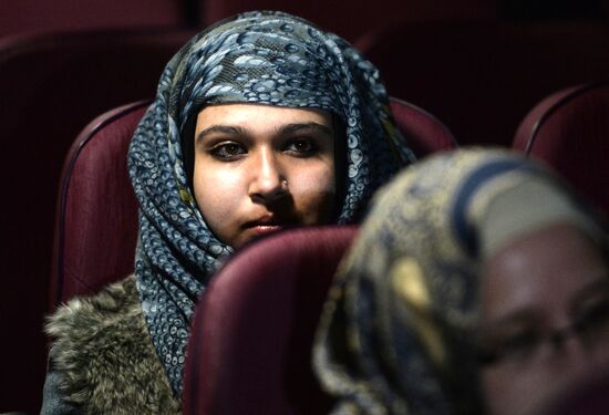 Plane with Russian nationals evacuated from Yemen lands in Moscow Region