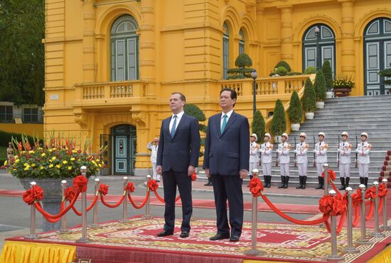 Prime Minister Dmitry Medvedev on official visit to Vietnam