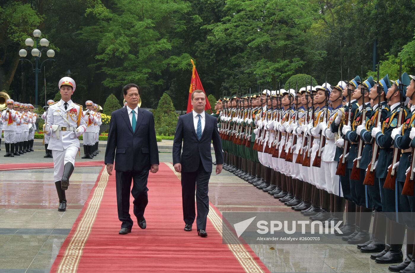 Prime Minister Dmitry Medvedev on official visit to Vietnam