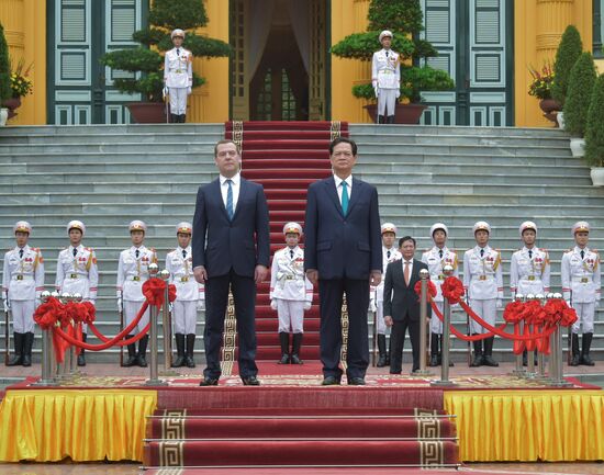 Prime Minister Dmitry Medvedev on official visit to Vietnam