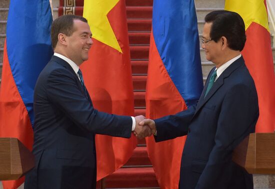 Prime Minister Dmitry Medvedev on official visit to Vietnam