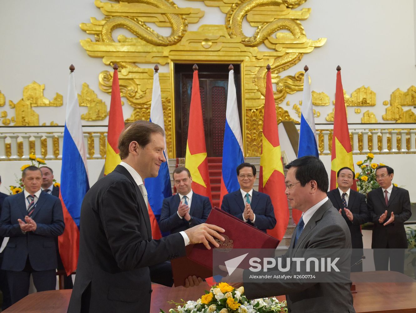 Prime Minister Dmitry Medvedev on official visit to Vietnam