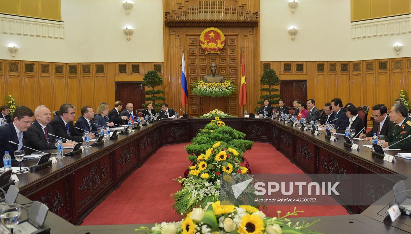 Prime Minister Dmitry Medvedev on official visit to Vietnam