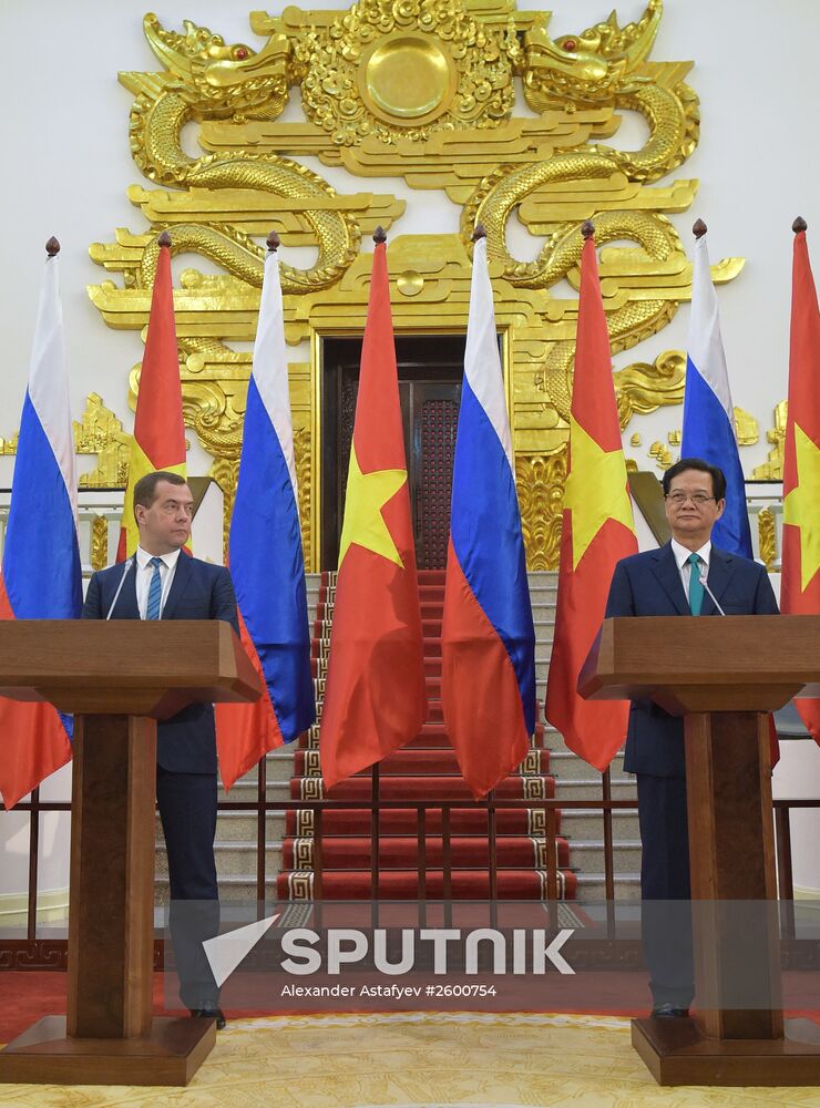 Prime Minister Dmitry Medvedev on official visit to Vietnam