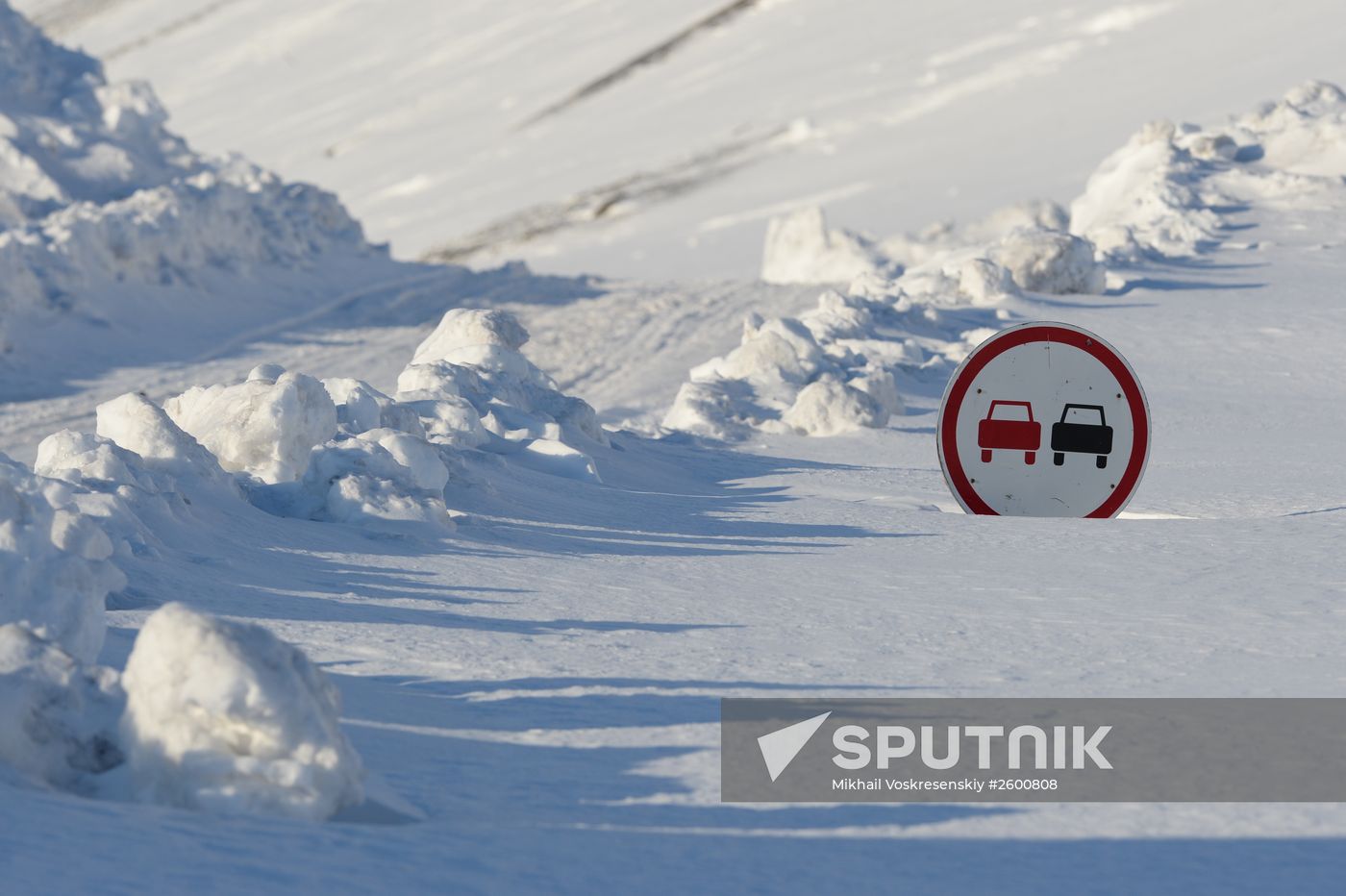 Polar expedition to Spitsbergen conducted as part of Arctica 2015 project